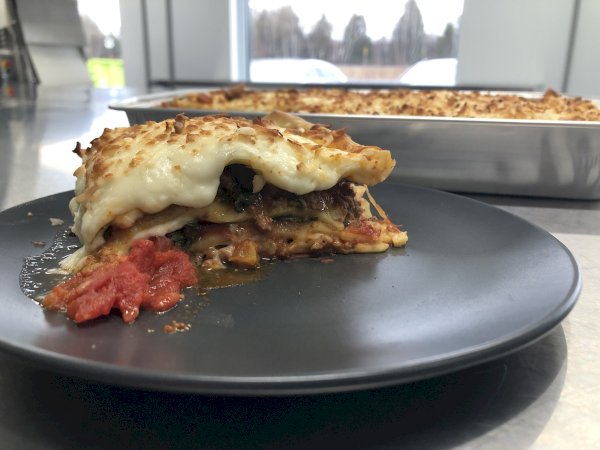 lasagne a l'agneau, pâtes fraîches, bolognaise a l'agneau, épinards , la bêlerie distribution & transformation | maturin.ca, maturin, épicerie en ligne, commande en ligne, livraison à domicile, alimentation, producteur, quebec, canada